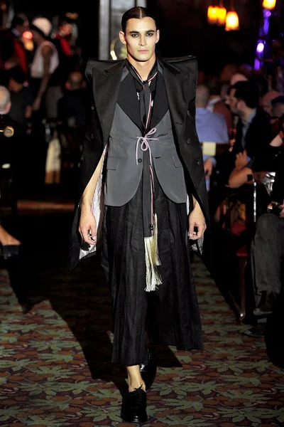 Look 37